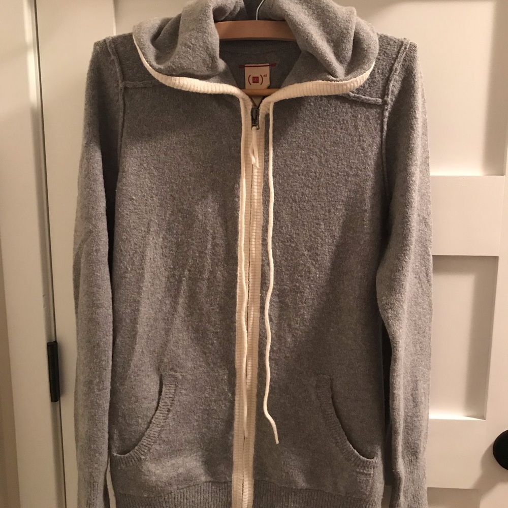 Full zip hooded sweater